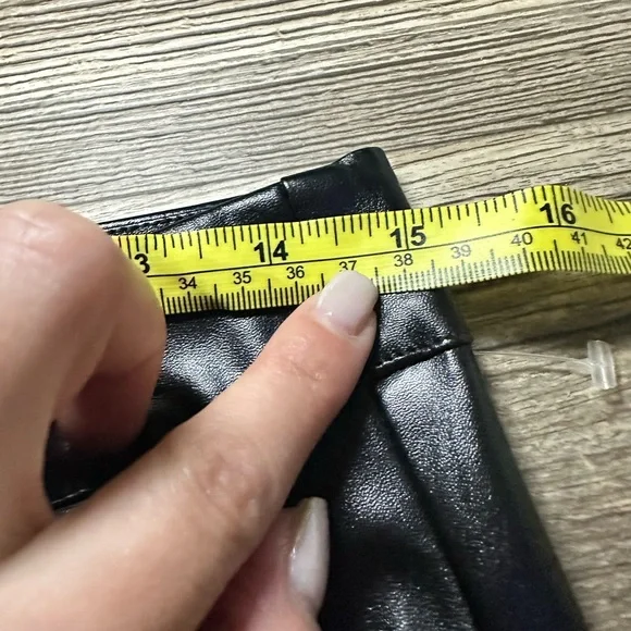 Commense Black Wide Leg Jumpsuit with Modern Silhouette - Picture 8 of 11